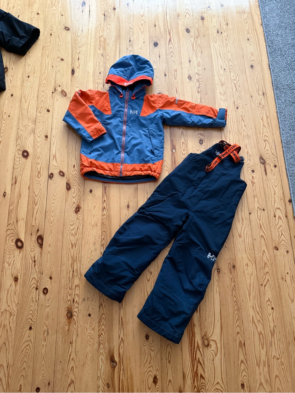 Helly Hansen Blue and Orange Kids Ski Jacket with Navy Bib Pants Size 6